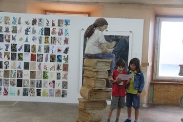 Lexsende auf Bücherturm, Kunstspinnerei, Sabine Schwarzenbach-Böhm  